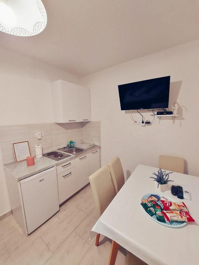 Apartmani Butigan-Tiha Luka Neum Eksteriør billede