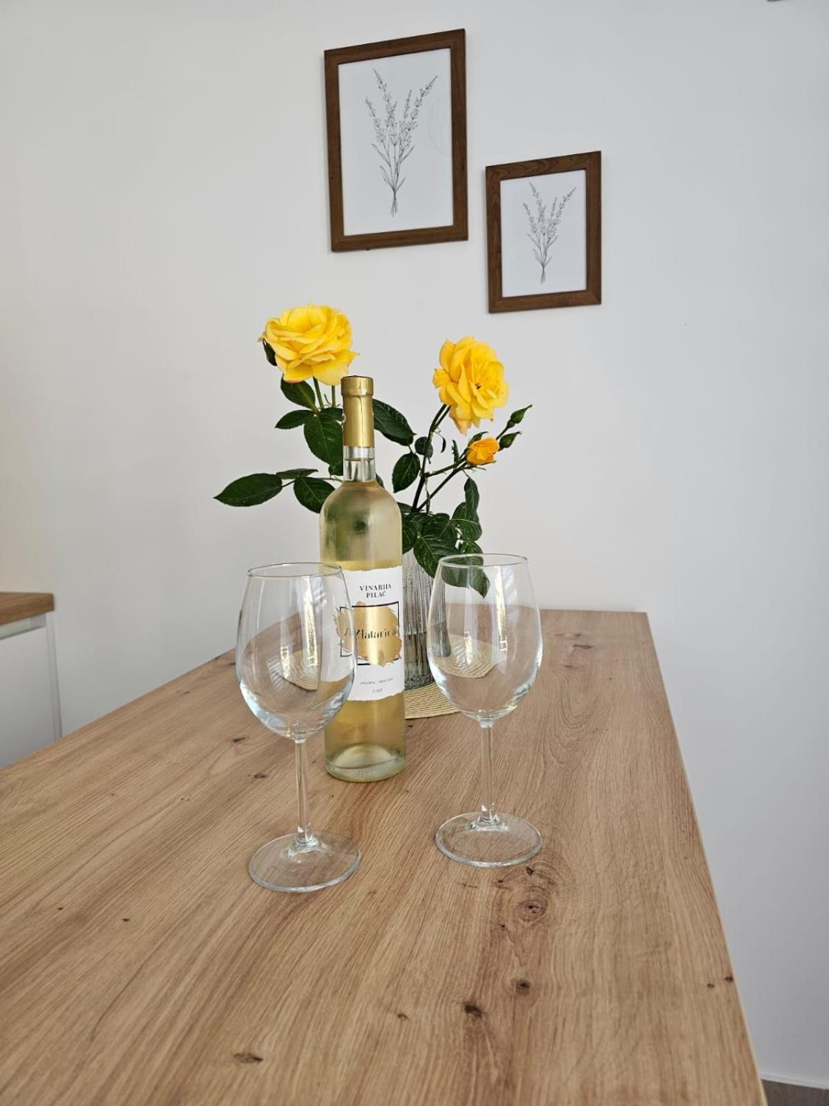 Apartmani Butigan-Tiha Luka Neum Eksteriør billede